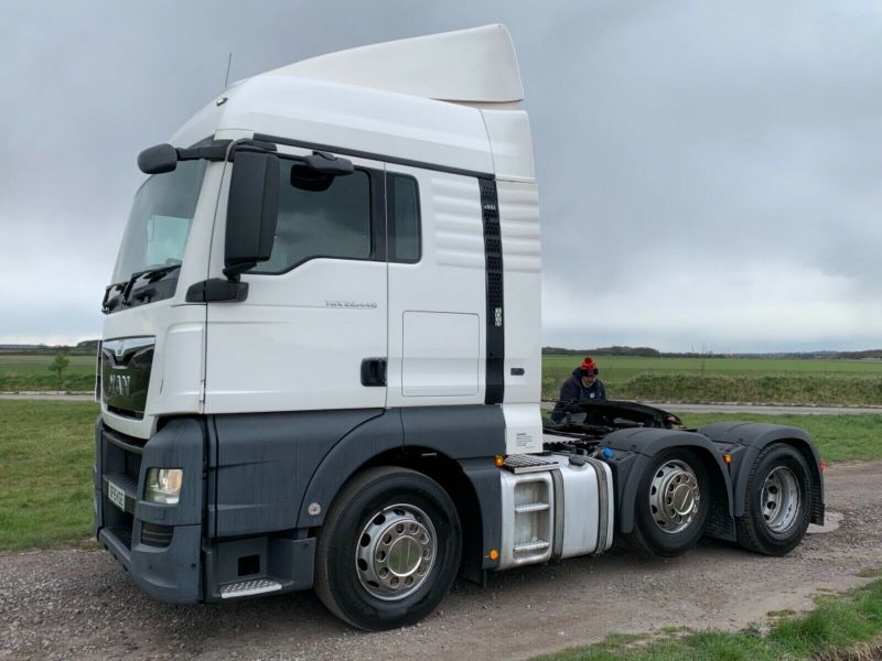 MAN TGX 26.440 6X2 MIDLIFT TRACTOR UNIT